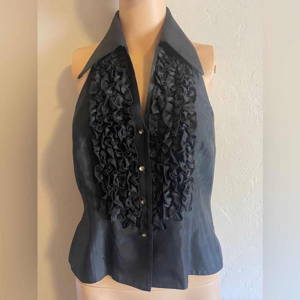 Tuxedo top - black ruffle